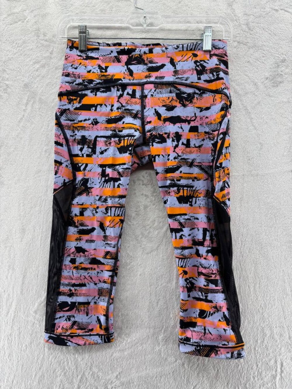 NWOT - Lululemon Sun Runner Crop *17" Inversion Multi / Black | SIZE: 4